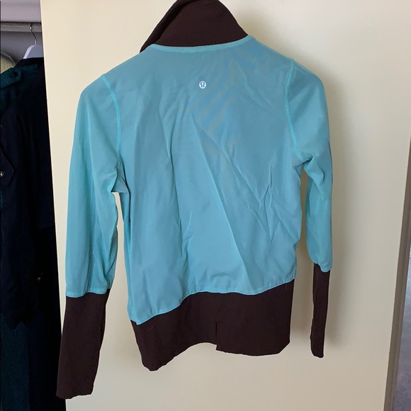 Raja Reversible Lululemon Jacket - Picture 4 of 5